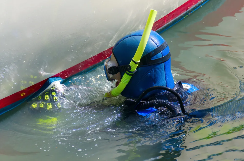 Underwater Hull Cleaning Service