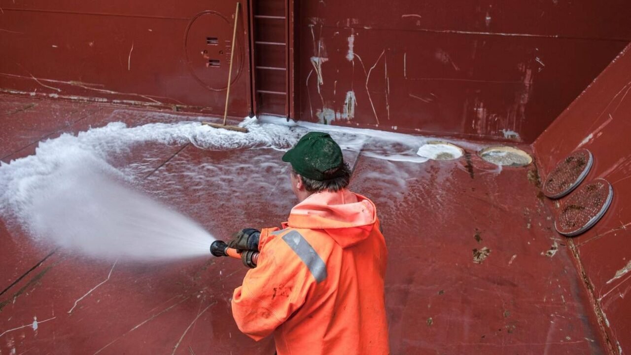 Hold Cleaning Service in France