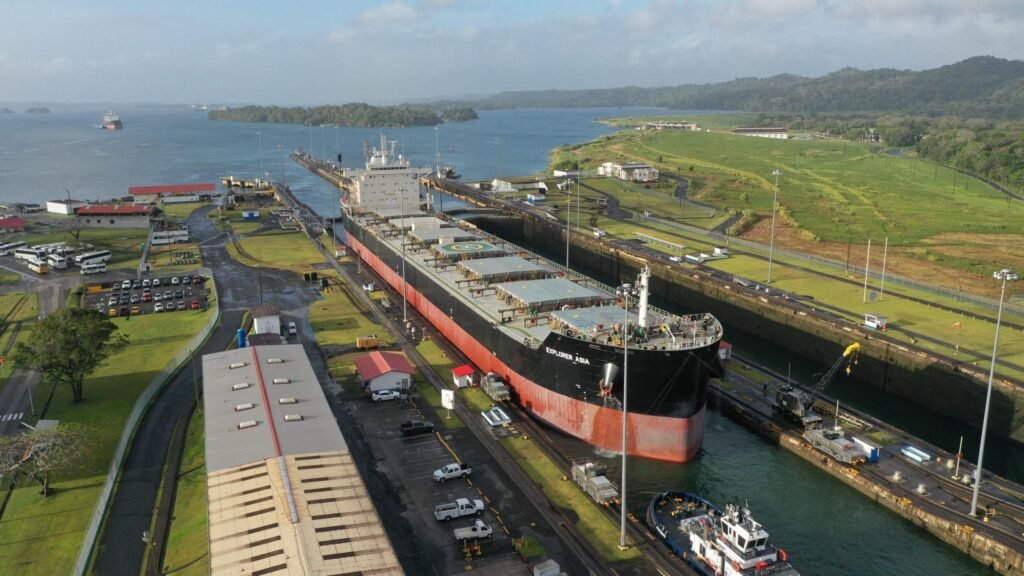 Hold Cleaning Service in Port of Gioia Tauro