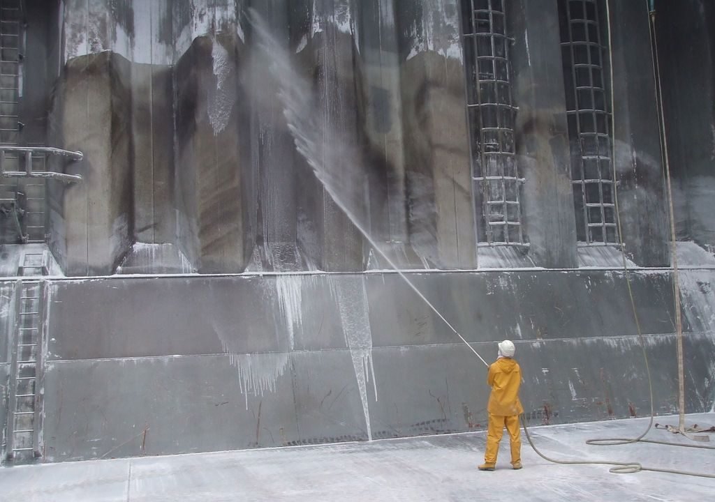 caustic soda hold cleaning Fujairah