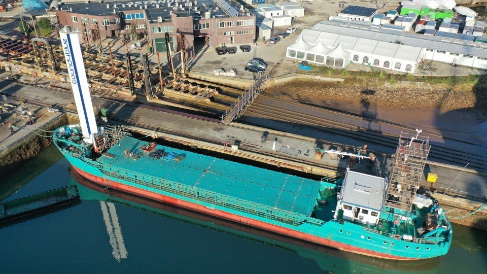 hold cleaning Fujairah anchorage