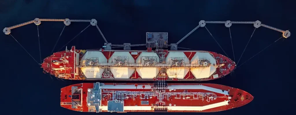Crude oil tank cleaning