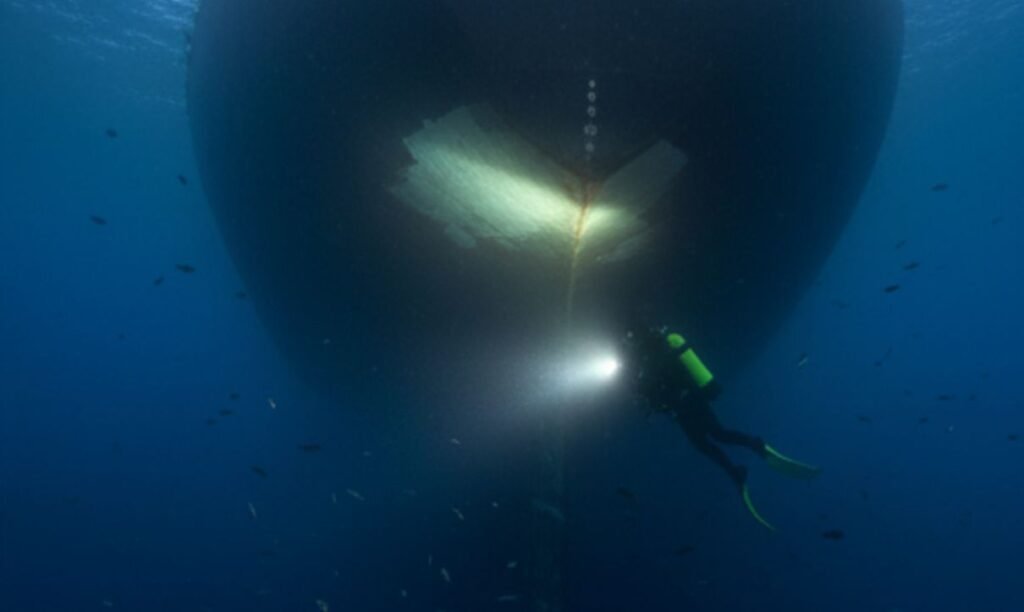 Hull cleaning in Libreville helps ship owners reduce fuel use