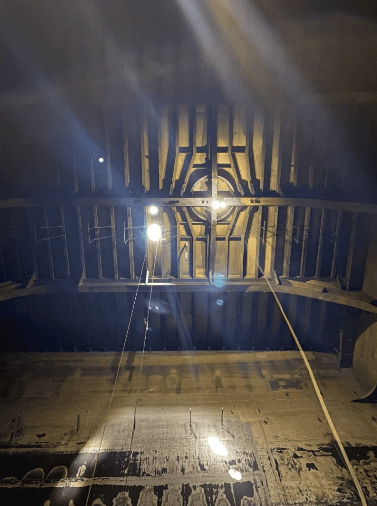 Tank cleaning duration Suez