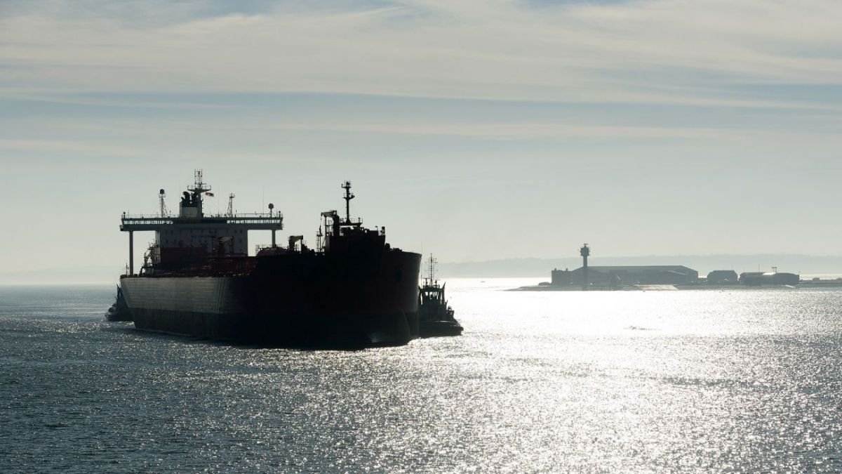 Shadow Fleet Tanker 'Qendil' Runs Aground in Turkey Following Ukrainian  Drone Strike - Marinesupercargo